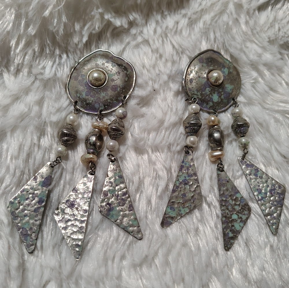 Vintage 80s Hammered Metal Silver Tone Pearl Dangle Earrings/ See Info